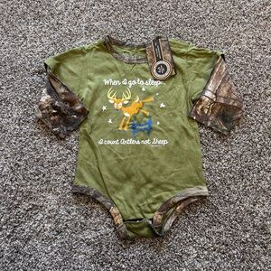 NEW! 18 Month Green Camo Kids Bodysuit